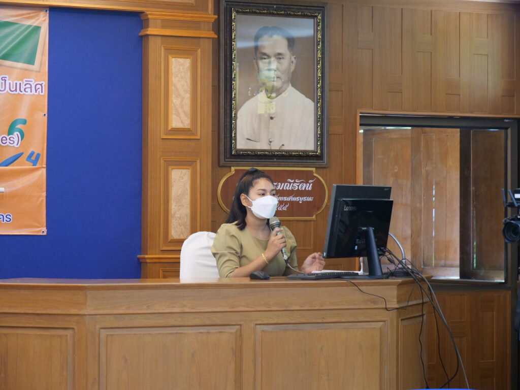 http://p1032466